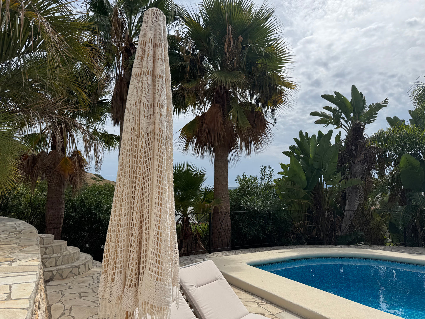 Sombrilla de crochet hecha a mano