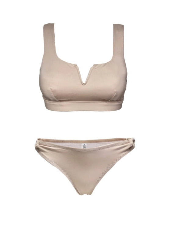 Bikini de dos piezas color beige