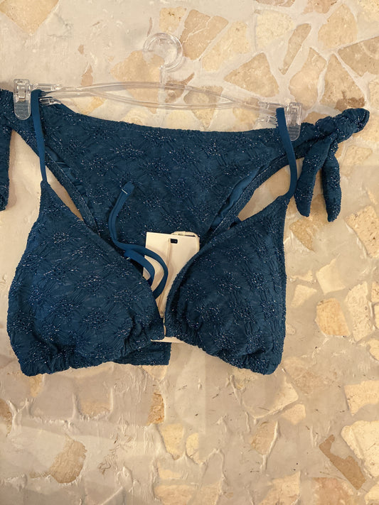 Bikini Laos