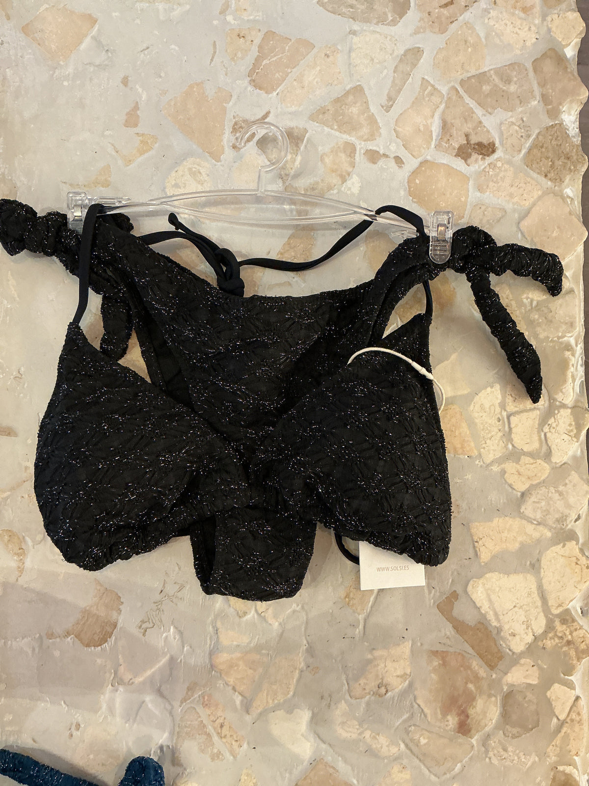 Bikini Laos