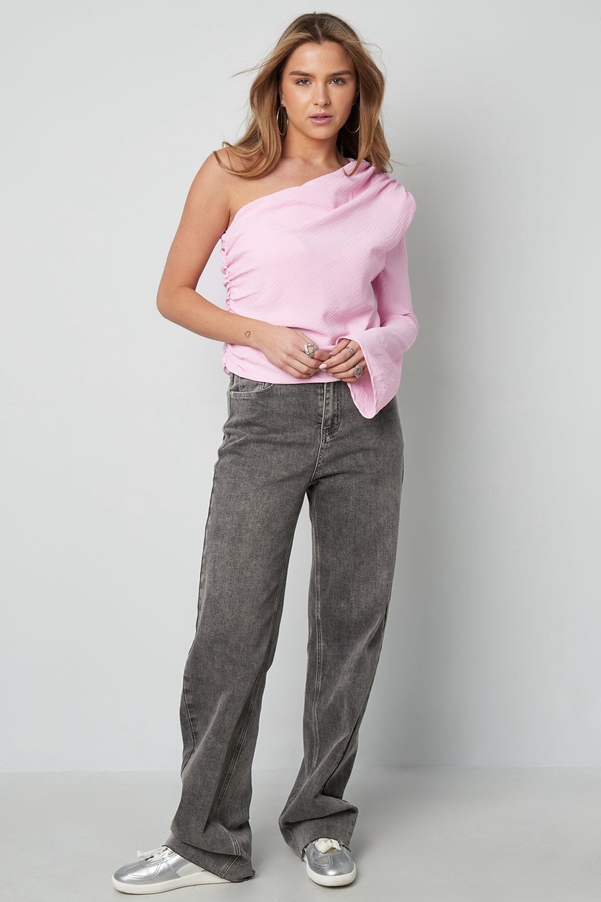 Top One Shoulder